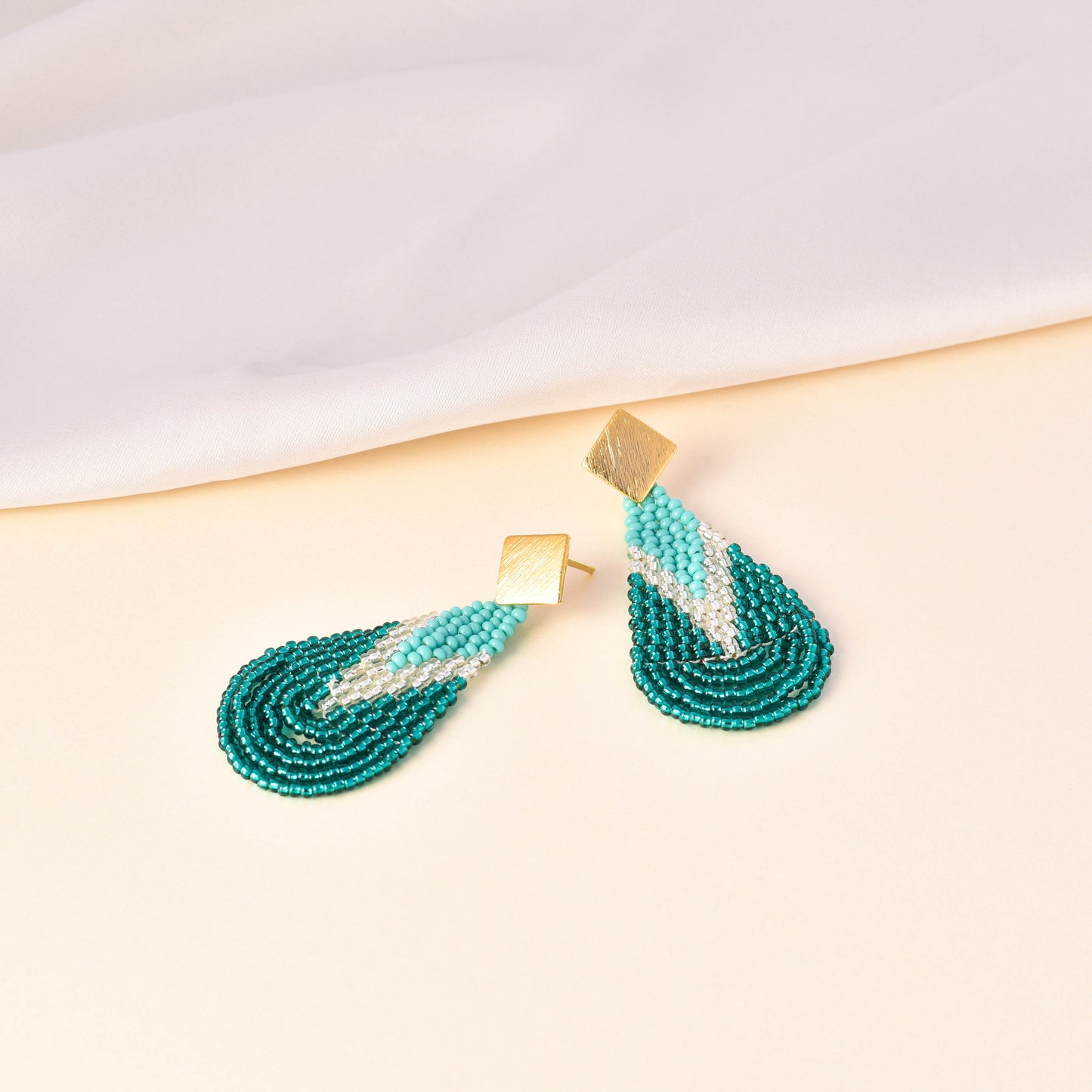 Aretes Latifa