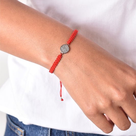 Pulsera San Benito plateado - Hilo rojo