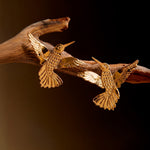 Cargar imagen en el visor de la galería, Aretes Colibrí